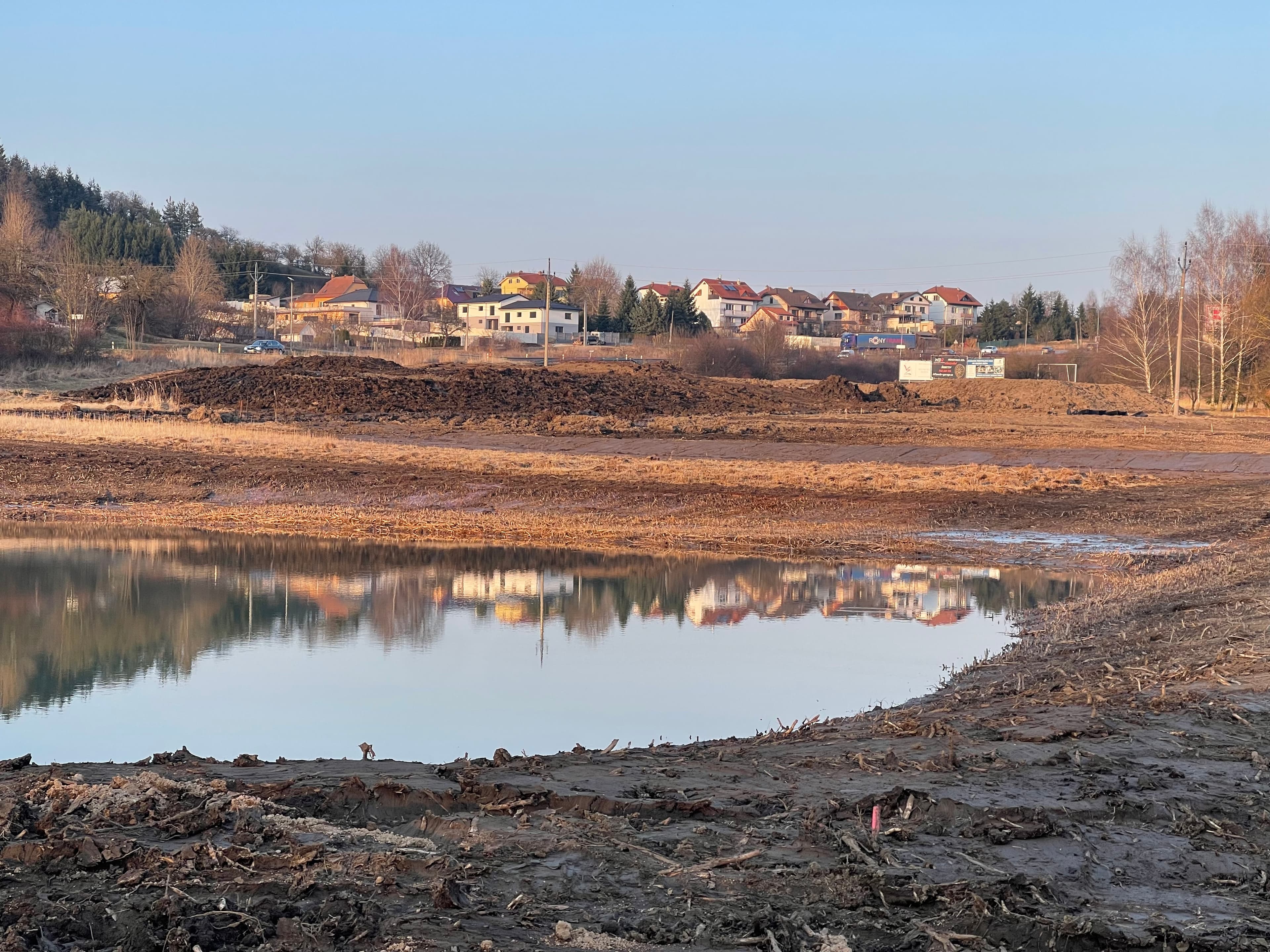 Rozestavěné tůně u Mladkova